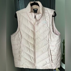 The North Face Women's Light Pink Quilted Vest
